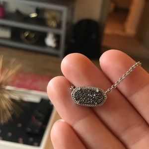 Kendra Scott necklace